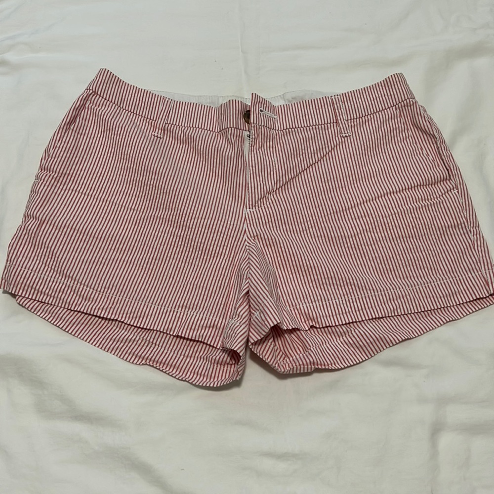 Old Navy red stripped shorts size 4
